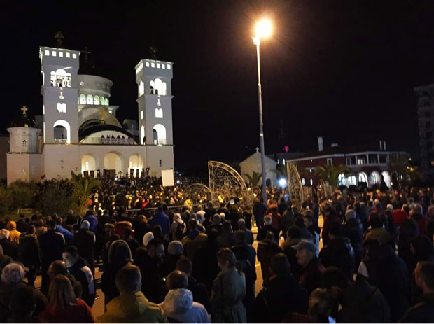 Црна Гора објавила препоруке грађанима поводом корона вируса, односе се и на литије